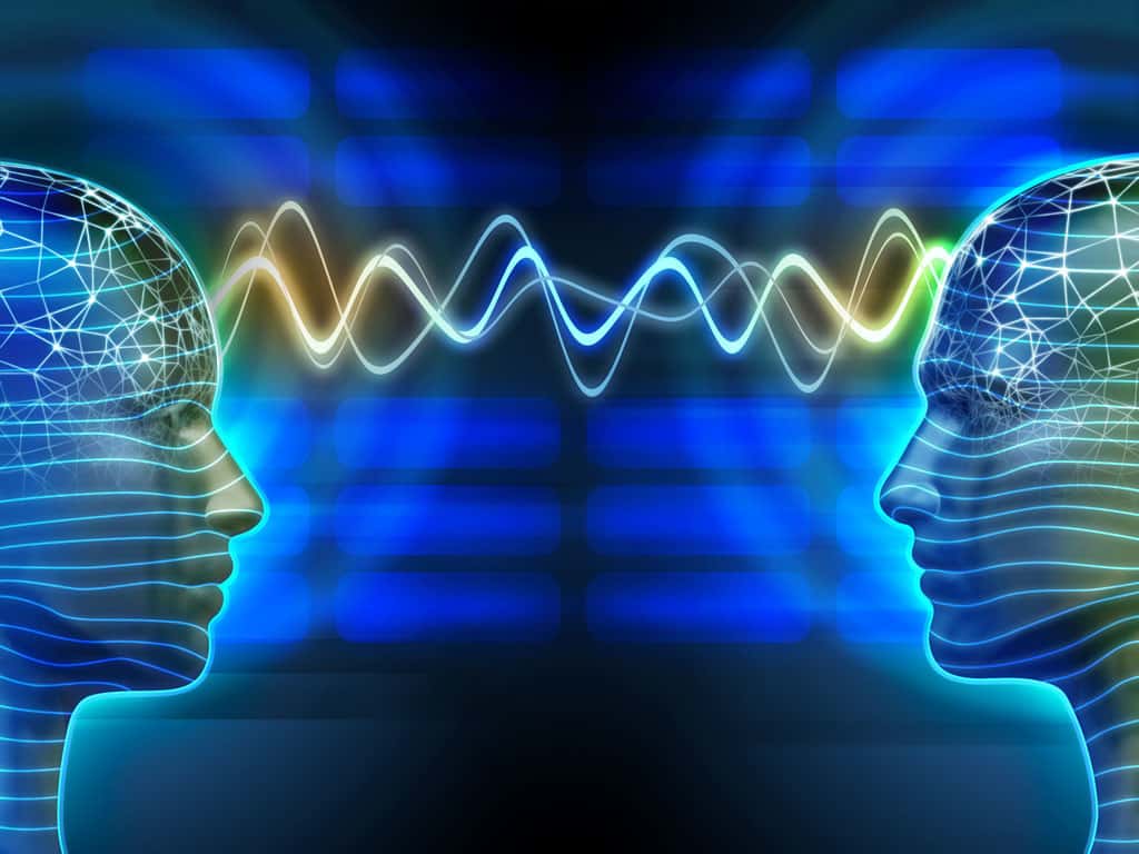 I Neuroni Comunicano a Distanza Mediante Campi Elettrici