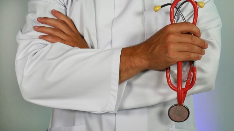 Aggiornamento professionale in sanità: come organizzare la formazione continua tra lavoro e obblighi normativi